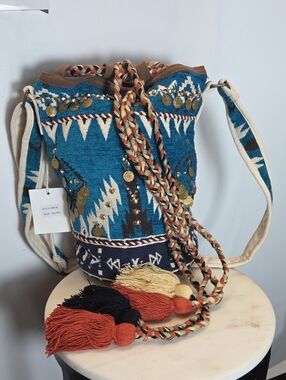 Ruggine Boho Woven Crossbody Bucket Bag - Blue Aztec Print RARE
